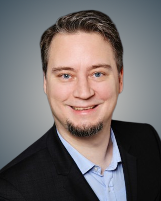 Sebastian Kocks light_blue_background